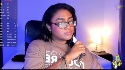 Snapshot of ebony__queen2 chatting on June 2026 08:02:01 PM ebony__queen2 online show from June 2026 08:02:01 PM