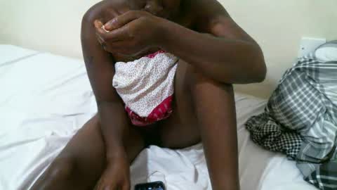 Snapshot of ebony_aleesha chatting on October 2025 06:09:01 PM nelly online show from October 2025 06:09:01 PM