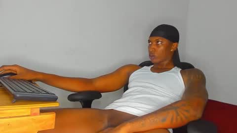 Snapshot of ebony_brandons chatting on February 2025 04:47:01 AM Brandon online show from February 2025 04:47:01 AM