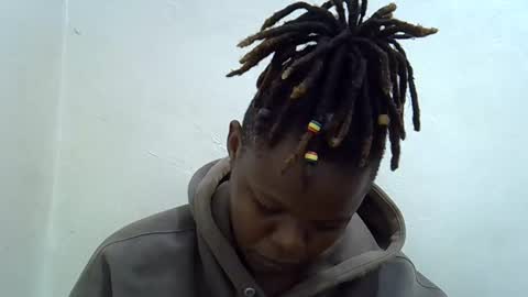 ebony_cuttey30 online show from April 2026 05:02:02 AM