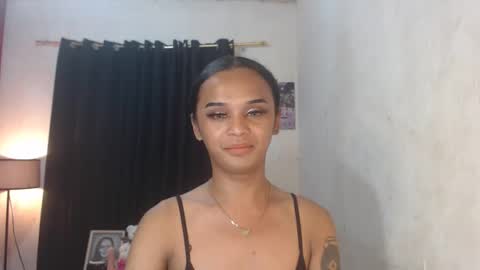 Snapshot of ebony_enchantress chatting on February 2025 04:15:02 PM BEA DONT FORGET TO FOLLOW ME online show from February 2025 04:15:02 PM