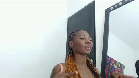 Natalia online show from December 2024 07:10:01 PM