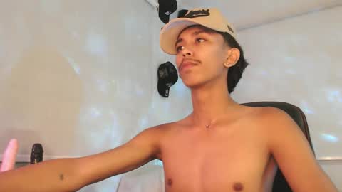 Snapshot of ebony_fuckboy chatting on November 2025 05:34:01 PM ebony_fuckboy online show from November 2025 05:34:01 PM