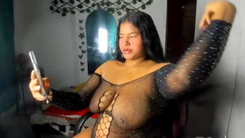 ebony_luna1 online show from July 2026 07:38:01 PM