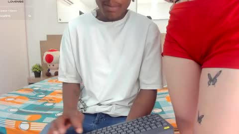 ebony_n_blonde online show from May 2026 08:58:02 PM