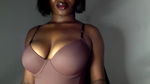delilah online show from March 2026 06:51:02 PM