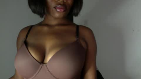 delilah online show from April 2026 06:49:01 PM