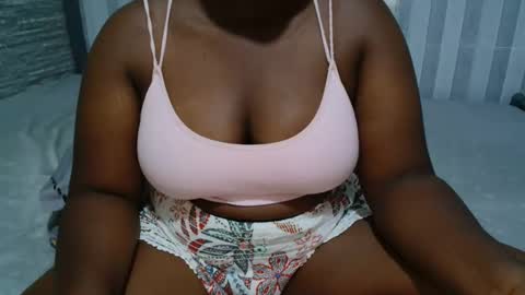 Snapshot of ebony_sabrina chatting on October 2025 07:20:01 AM Sabrina online show from October 2025 07:20:01 AM