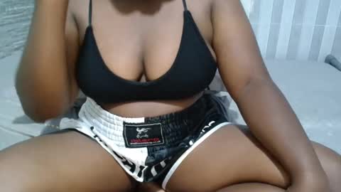 Snapshot of ebony_sabrina chatting on November 2025 05:52:01 AM Sabrina online show from November 2025 05:52:01 AM