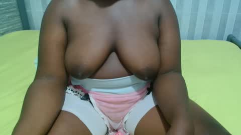 Snapshot of ebony_sabrina chatting on December 2025 08:59:01 PM Sabrina online show from December 2025 08:59:01 PM