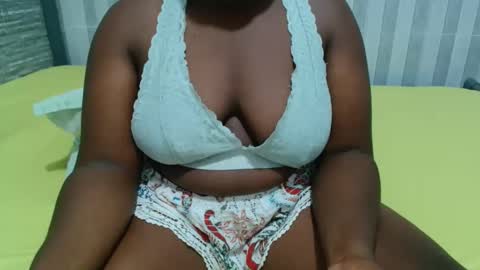 Snapshot of ebony_sabrina chatting on February 2026 08:20:01 AM Sabrina online show from February 2026 08:20:01 AM