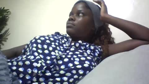 Snapshot of ebony_tasha chatting on July 2026 04:25:02 PM tasha online show from July 2026 04:25:02 PM
