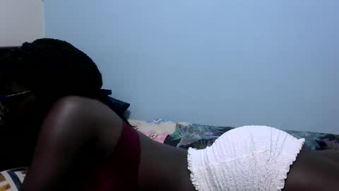 ebonybloom01 online show from November 2025 12:26:01 PM