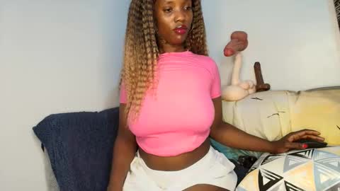 Snapshot of ebonycandymelani chatting on May 2026 10:37:02 PM Ebony Melanie online show from May 2026 10:37:02 PM