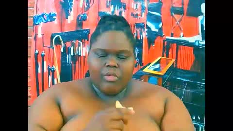 Snapshot of ebonyhotbuns4u2luv chatting on November 2025 09:41:01 AM ebonyhotbuns4u2luv online show from November 2025 09:41:01 AM