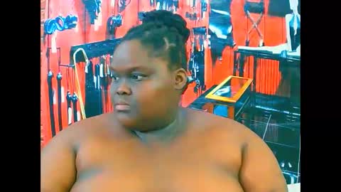 Snapshot of ebonyhotbuns4u2luv chatting on November 2025 11:02:01 PM ebonyhotbuns4u2luv online show from November 2025 11:02:01 PM