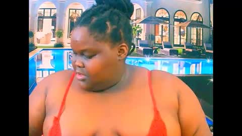 Snapshot of ebonyhotbuns4u2luv chatting on December 2025 07:30:02 PM ebonyhotbuns4u2luv online show from December 2025 07:30:02 PM