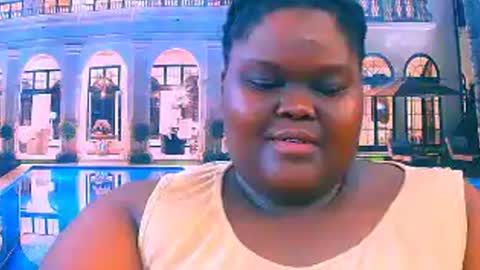 Snapshot of ebonyhotbuns4u2luv chatting on July 2026 05:35:02 AM ebonyhotbuns4u2luv online show from July 2026 05:35:02 AM