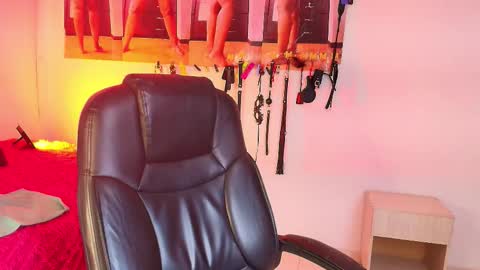 Carmen online show from December 2025 03:15:02 AM