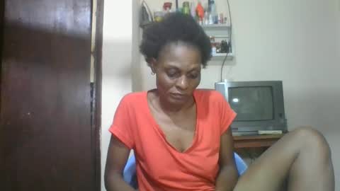 Snapshot of ebonyqueen4 chatting on September 2025 05:05:02 PM JACKLINE online show from September 2025 05:05:02 PM