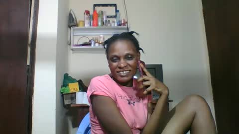 Snapshot of ebonyqueen4 chatting on October 2025 07:33:01 PM JACKLINE online show from October 2025 07:33:01 PM