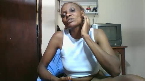 Snapshot of ebonyqueen4 chatting on October 2025 07:00:01 PM JACKLINE online show from October 2025 07:00:01 PM