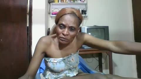 Snapshot of ebonyqueen4 chatting on October 2025 08:18:01 PM JACKLINE online show from October 2025 08:18:01 PM