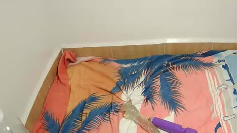 queen online show from February 2026 07:57:02 PM