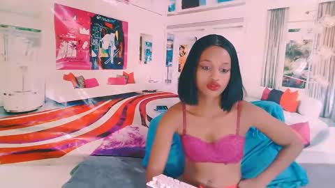 Candy online show from February 2025 09:32:01 PM