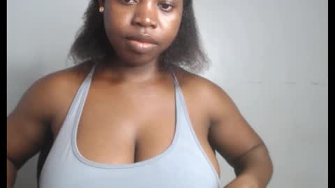 Snapshot of ebonyx_dripqueen chatting on November 2025 06:59:02 AM Loveth online show from November 2025 06:59:02 AM