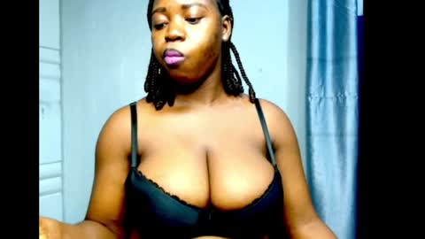 Snapshot of ebonyx_dripqueen chatting on June 2026 07:24:01 AM Loveth online show from June 2026 07:24:01 AM