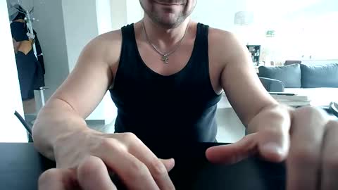 Echo online show from November 2025 11:10:03 AM