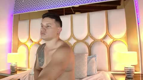 Snapshot of eclipseandflame chatting on September 2025 02:00:02 PM online show from September 2025 02:00:02 PM