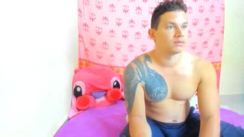 Snapshot of eclipseandflame chatting on October 2025 02:28:02 PM online show from October 2025 02:28:02 PM