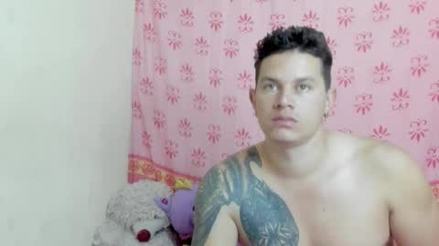 Snapshot of eclipseandflame chatting on November 2025 04:07:02 PM online show from November 2025 04:07:02 PM