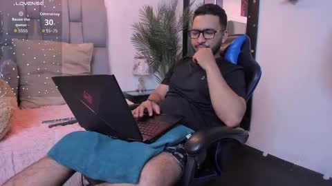 Snapshot of edahi1386 chatting on September 2025 01:29:02 AM edahi1386 online show from September 2025 01:29:02 AM