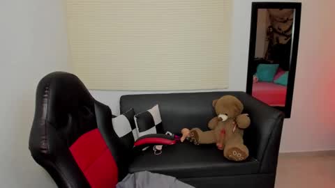 Snapshot of edelaine_rogers chatting on October 2025 11:05:01 PM ede online show from October 2025 11:05:01 PM