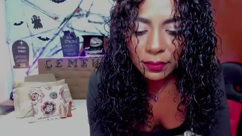 Snapshot of edelaine_rogers chatting on October 2025 04:49:01 AM ede online show from October 2025 04:49:01 AM