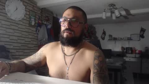 edgarram83 online show from December 2025 05:35:02 AM