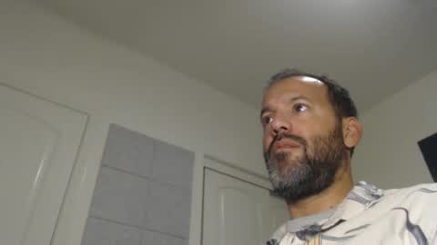 Snapshot of edge_masters chatting on December 2024 04:53:01 AM EdgeM online show from December 2024 04:53:01 AM