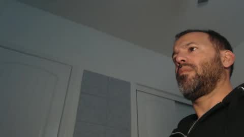 Snapshot of edge_masters chatting on December 2024 11:42:01 PM EdgeM online show from December 2024 11:42:01 PM