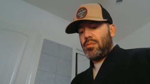 Snapshot of edge_masters chatting on January 2025 03:55:01 PM EdgeM online show from January 2025 03:55:01 PM