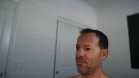 Snapshot of edge_masters chatting on September 2025 11:49:01 PM EdgeM online show from September 2025 11:49:01 PM