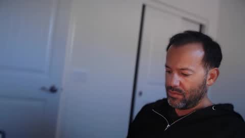 Snapshot of edge_masters chatting on December 2025 08:18:02 PM EdgeM online show from December 2025 08:18:02 PM