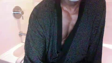 Snapshot of edgingdaddy chatting on June 2026 11:02:01 AM Dad online show from June 2026 11:02:01 AM