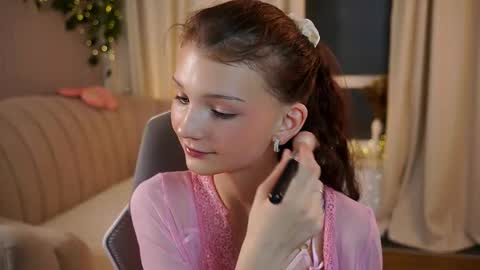 Lisa  online show from February 2026 12:42:02 AM