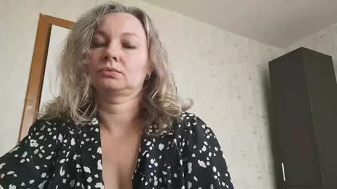 edithmanning online show from May 2026 06:41:01 AM