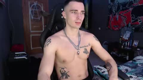 Snapshot of eduard_loveee chatting on November 2025 11:02:02 AM Eduar online show from November 2025 11:02:02 AM