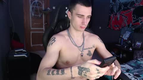 Snapshot of eduard_loveee chatting on December 2025 10:42:01 AM Eduar online show from December 2025 10:42:01 AM