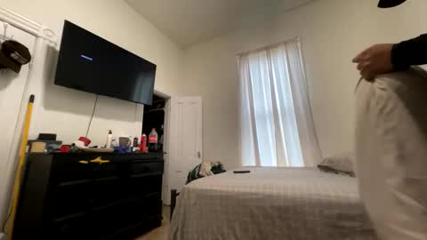 edvmendez1766 online show from February 2026 07:09:01 PM